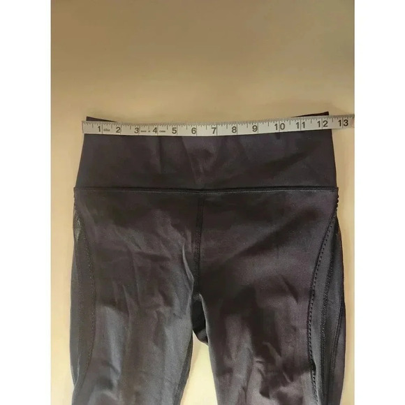 Lululemon Cropped Tights Black Mesh Sides Size 6 - Picture 6 of 8